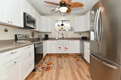 175 Mill Springs Coatesville IN 46121