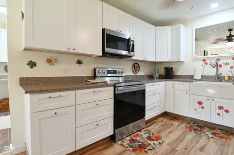 175 Mill Springs Coatesville IN 46121