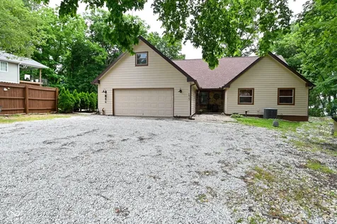 175 Mill Springs Coatesville IN 46121