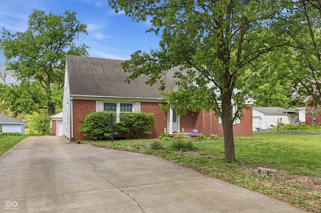 3758 S Pennsylvania Street Indianapolis IN 46227