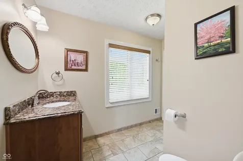 3806 N Foxcliff Drive E Martinsville IN 46151