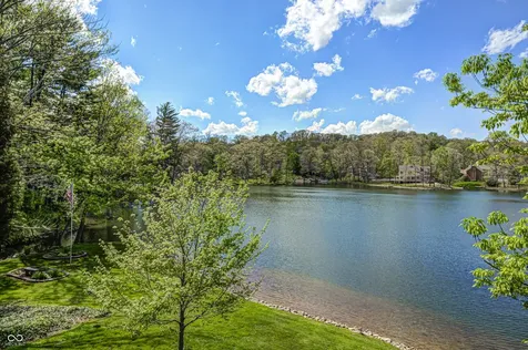 3806 N Foxcliff Drive E Martinsville IN 46151