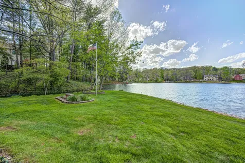 3806 N Foxcliff Drive E Martinsville IN 46151