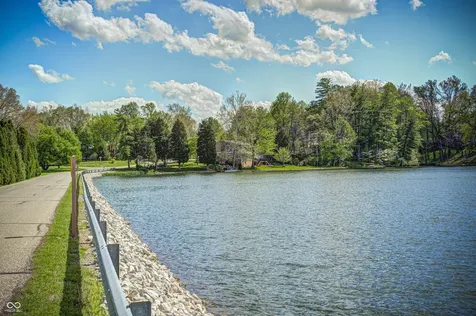 3806 N Foxcliff Drive E Martinsville IN 46151