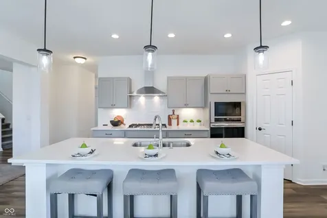 6227 Buck Boulevard Indianapolis IN 46237