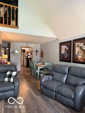 18 Hough Street Greenfield IN 46140