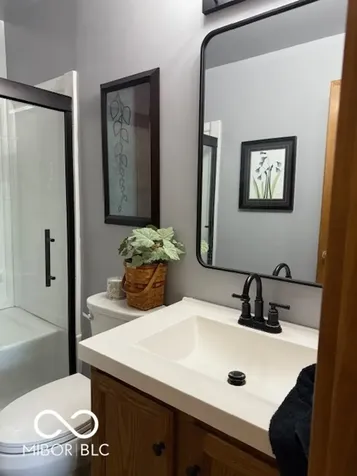 18 Hough Street Greenfield IN 46140