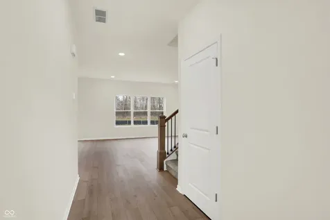 8594 Meadowlands Court Plainfield IN 46168