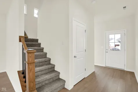 8594 Meadowlands Court Plainfield IN 46168