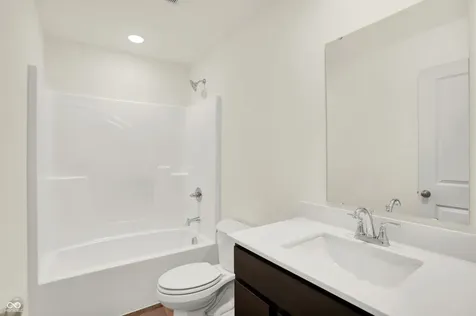 8594 Meadowlands Court Plainfield IN 46168