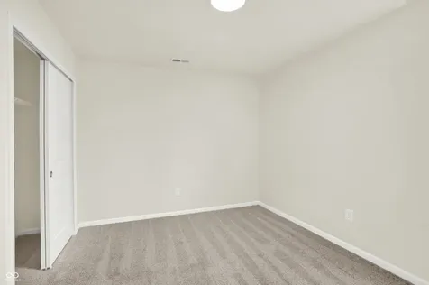 8594 Meadowlands Court Plainfield IN 46168
