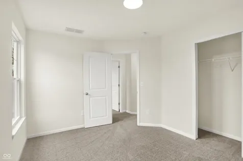 8594 Meadowlands Court Plainfield IN 46168