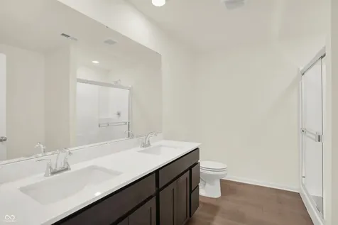 8594 Meadowlands Court Plainfield IN 46168