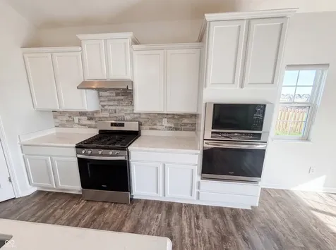 2357 Pokagon Street Avon IN 46123