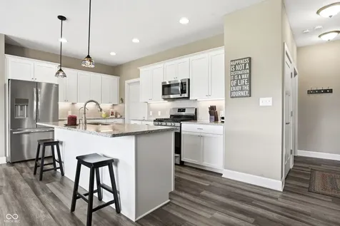 2307 Saddle Drive Shelbyville IN 46176