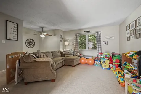 5537 Yeager Court Indianapolis IN 46237