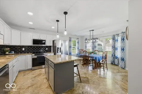 1816 Acorn Road Franklin IN 46131