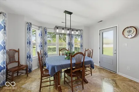 1816 Acorn Road Franklin IN 46131