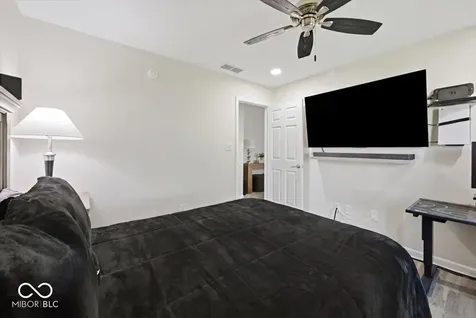 1816 Acorn Road Franklin IN 46131