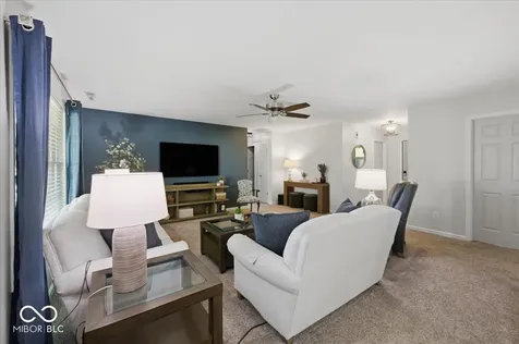 1816 Acorn Road Franklin IN 46131