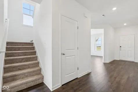 5589 Arcade Boulevard Mccordsville IN 46055