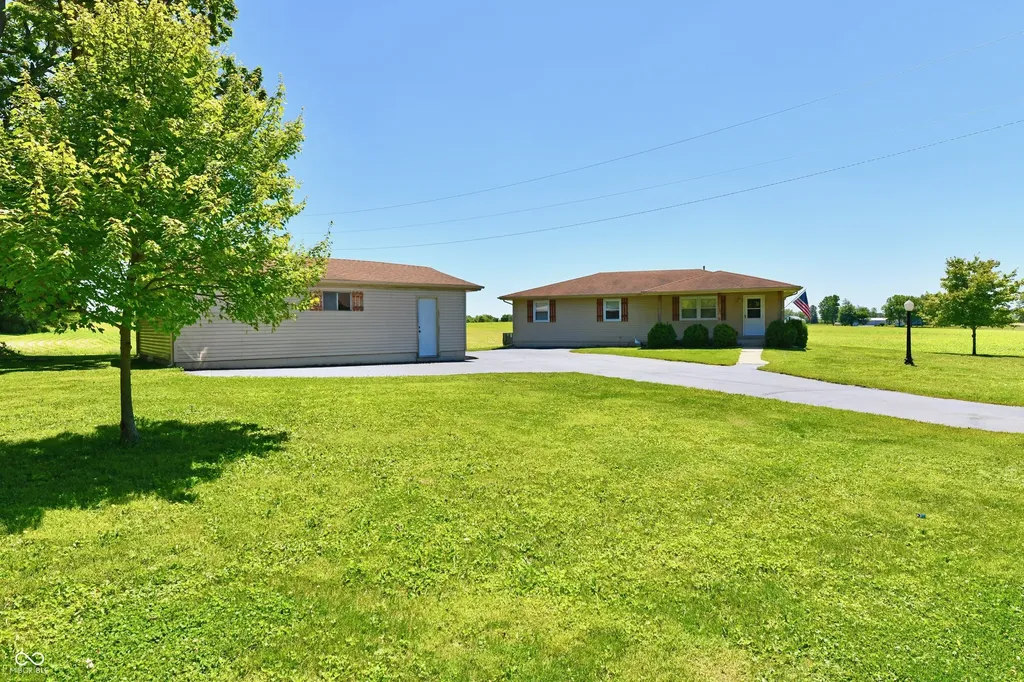801 N 400 W Bargersville IN 46106