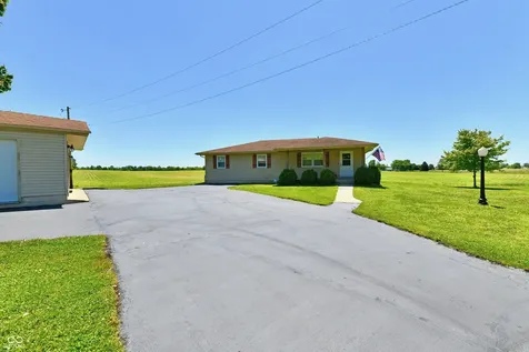 801 N 400 W Bargersville IN 46106