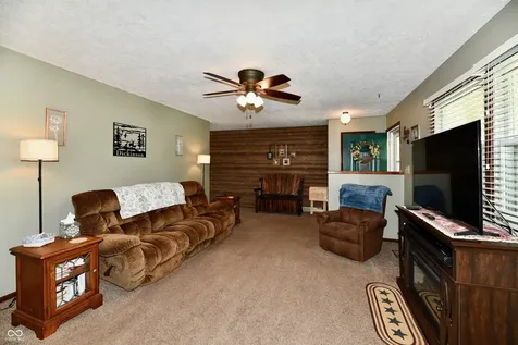 801 N 400 W Bargersville IN 46106
