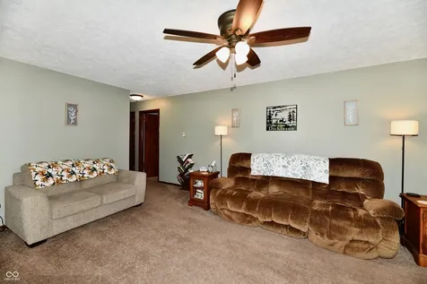 801 N 400 W Bargersville IN 46106