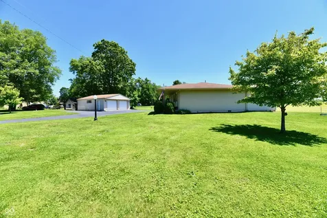 801 N 400 W Bargersville IN 46106