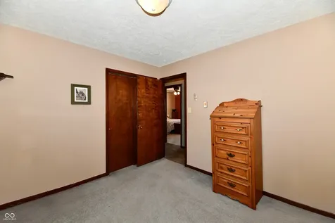 801 N 400 W Bargersville IN 46106
