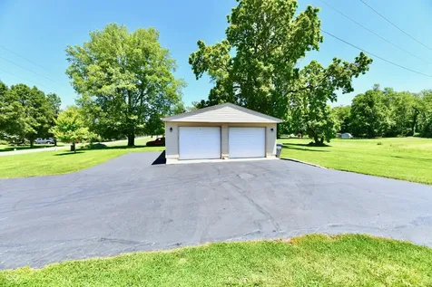 801 N 400 W Bargersville IN 46106