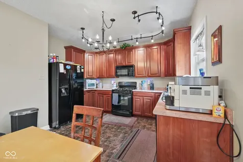 1163 King Maple Drive Greenfield IN 46140