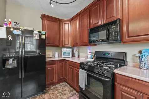 1163 King Maple Drive Greenfield IN 46140