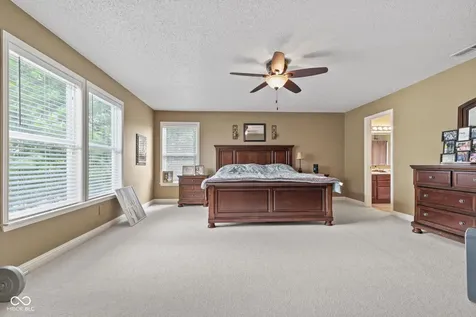 1163 King Maple Drive Greenfield IN 46140
