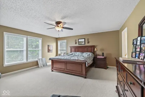 1163 King Maple Drive Greenfield IN 46140
