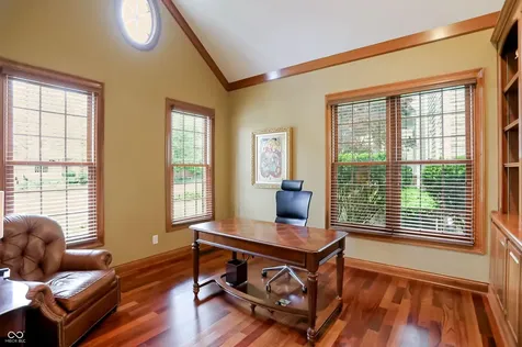 4243 Heyward Lane Indianapolis IN 46250