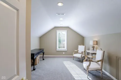 4243 Heyward Lane Indianapolis IN 46250