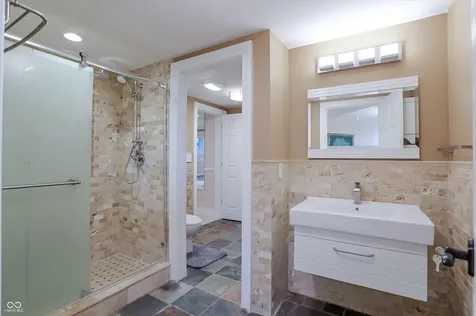 10821 Club Point Drive Fishers IN 46037