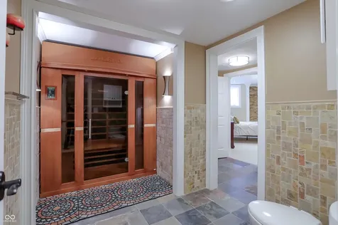 10821 Club Point Drive Fishers IN 46037
