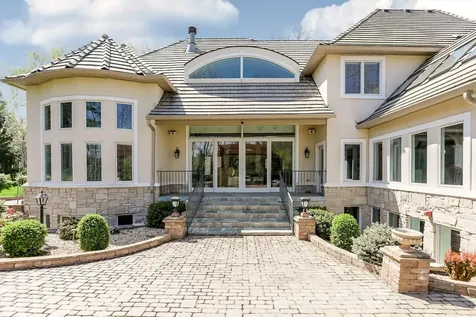 10821 Club Point Drive Fishers IN 46037
