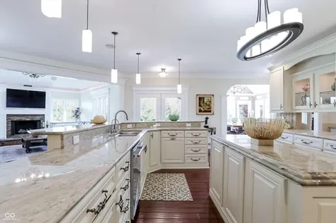 10821 Club Point Drive Fishers IN 46037