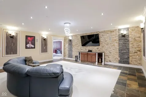 10821 Club Point Drive Fishers IN 46037