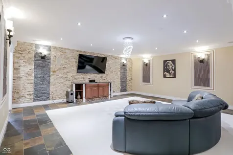 10821 Club Point Drive Fishers IN 46037