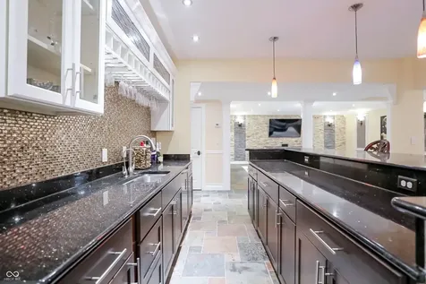 10821 Club Point Drive Fishers IN 46037