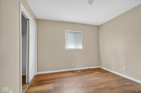1023 S Worth Avenue Indianapolis IN 46241