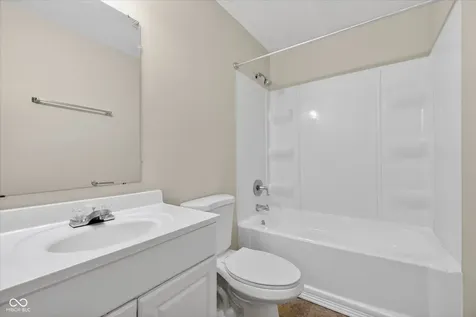 1023 S Worth Avenue Indianapolis IN 46241