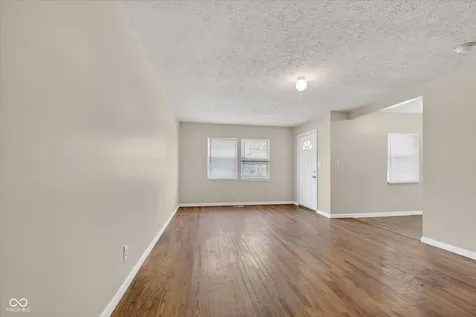 1023 S Worth Avenue Indianapolis IN 46241
