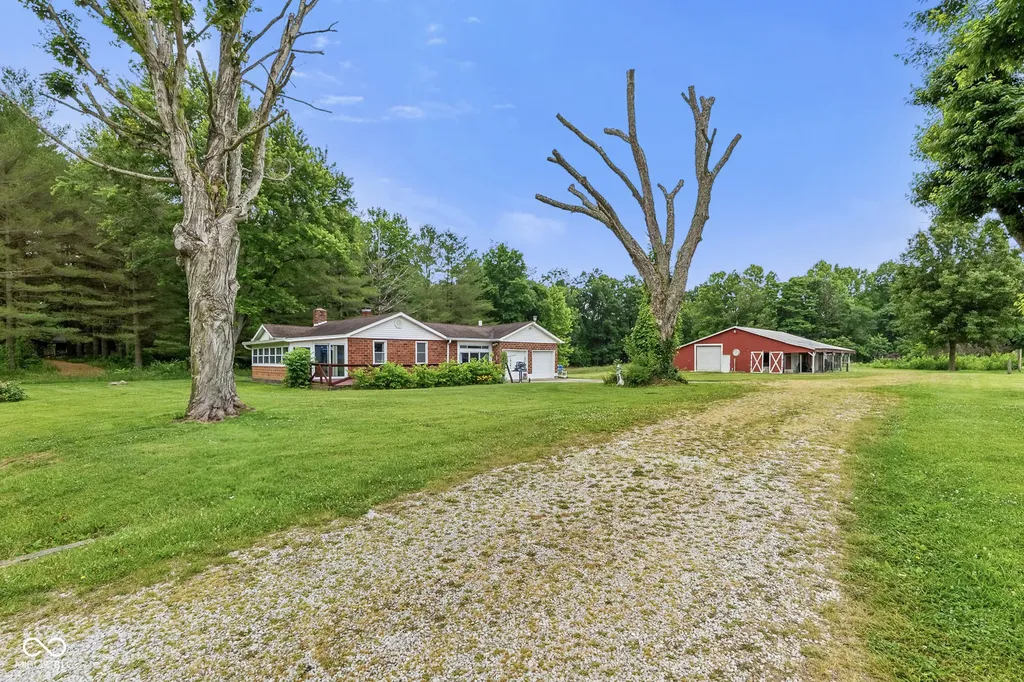 5615 Sr 142 Martinsville IN 46151