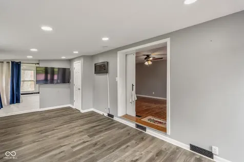 5615 Sr 142 Martinsville IN 46151
